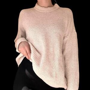 American Eagle cream crew neck chunky knitted sweater pullover - size XS